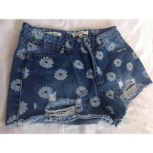 🌼 Daisy Dukes! 🌼